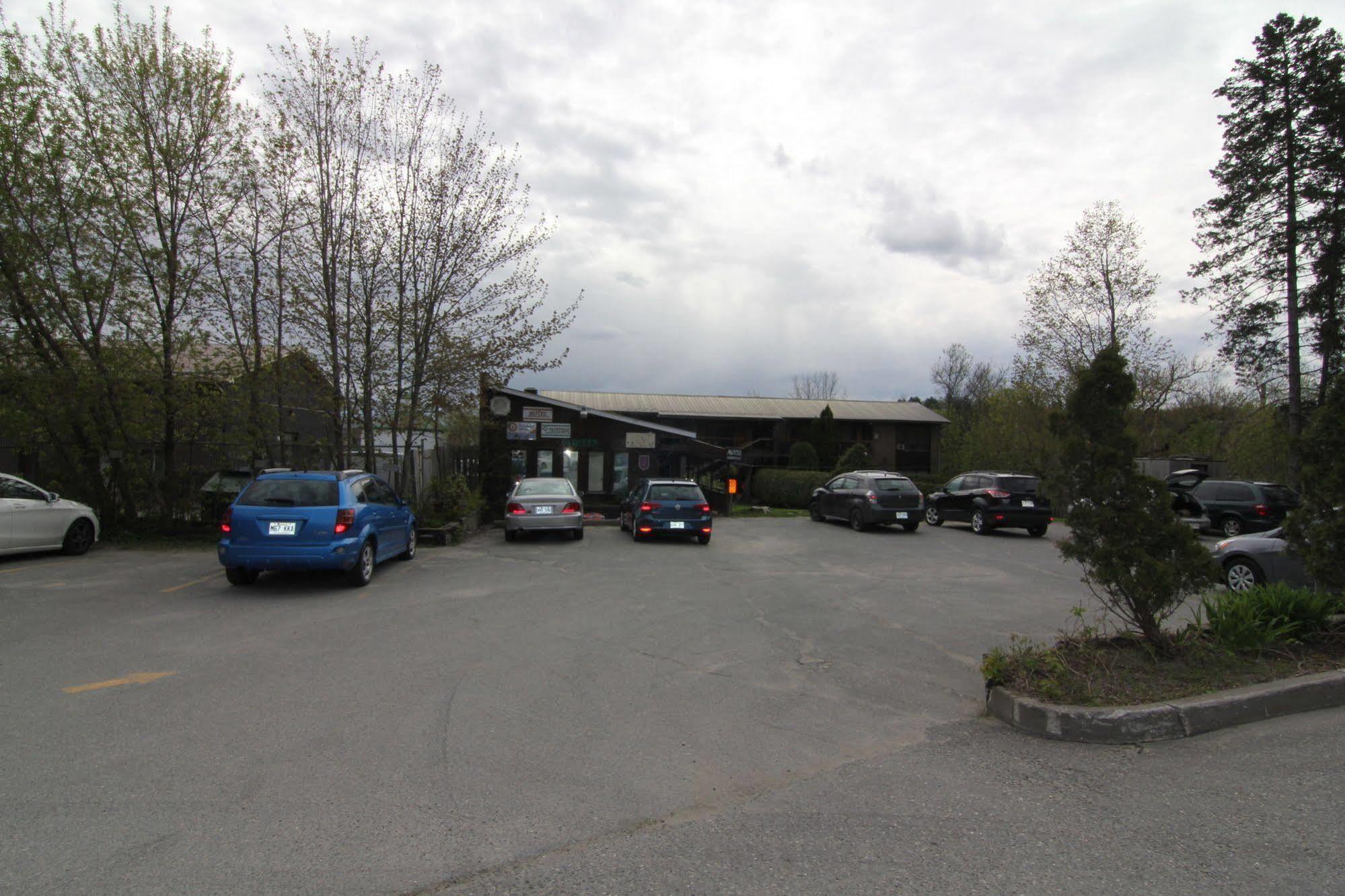 شيربروك Motel Lennoxville المظهر الخارجي الصورة